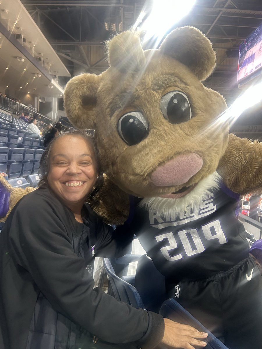 209KingsGuardGG's tweet image. #StocktonKings Game Last night Win 
Back2back Tonight