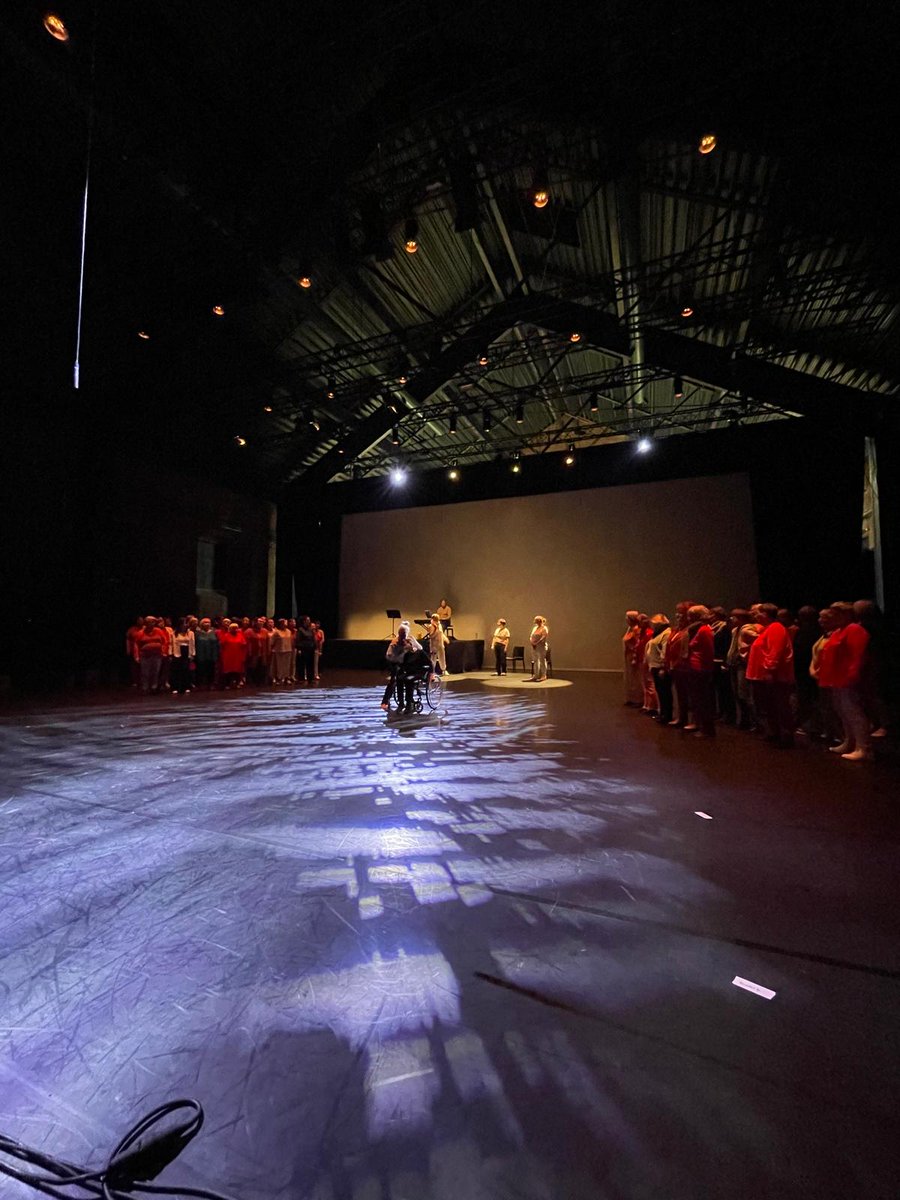 Derniers réglages projet Le Chant des Signes <a href="/charleroidanse/">Charleroi danse</a> <a href="/Belgium/">Belgium</a> avant 1ère vendredi. 
#spectacleinclusif #wheelchair #dancers #rencontresartistiques #amitiefrancobelge #erasmus 🇧🇪🇫🇷 🇪🇺
