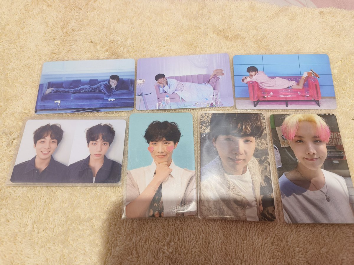 _luv4bweadrj's tweet photo. wts: name ur prices na lang po ! badly need source of funds huhu 🥺🥺🥺 

ph wts bts txt svt pc https://t.co/VYVwGifRr7