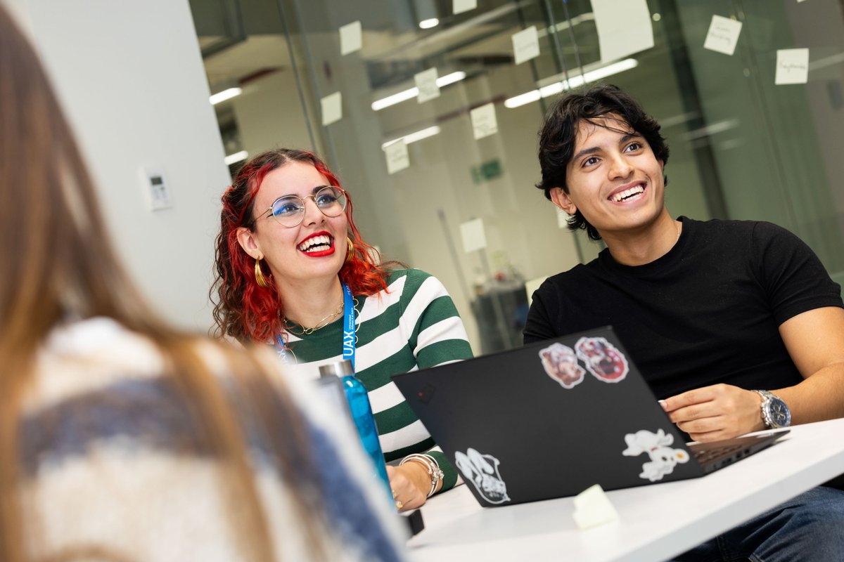 uaxuniversidad's tweet photo. ¿Te cuesta concentrarte o memorizar estudiando? 🤔📖
No se trata de estudiar más, sino MEJOR. Hemos recopilado las claves para potenciar tu rendimiento: técnicas de concentración, trucos para memorizar y cómo optimizar tu tiempo. #TipsDeEstudio👉🏼 https://t.co/IhxYovlrGm
#UAX https://t.co/f3bFsOCw9L