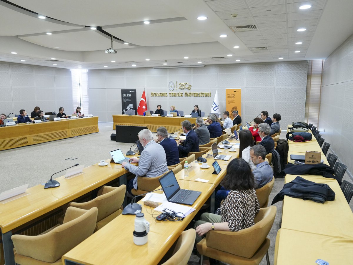 La_UPM's tweet image. ¡Continúa en marcha el #EELISAGrandMeeting en @itu1773! Un gran momento para:
🔹Identificar acciones prioritarias 
🔹Reforzar la participación del personal
🔹Preparar próximos pasos
Por parte de la #UPM acude una delegación encabezada por el rector, Óscar García Suárez.
#somosUPM