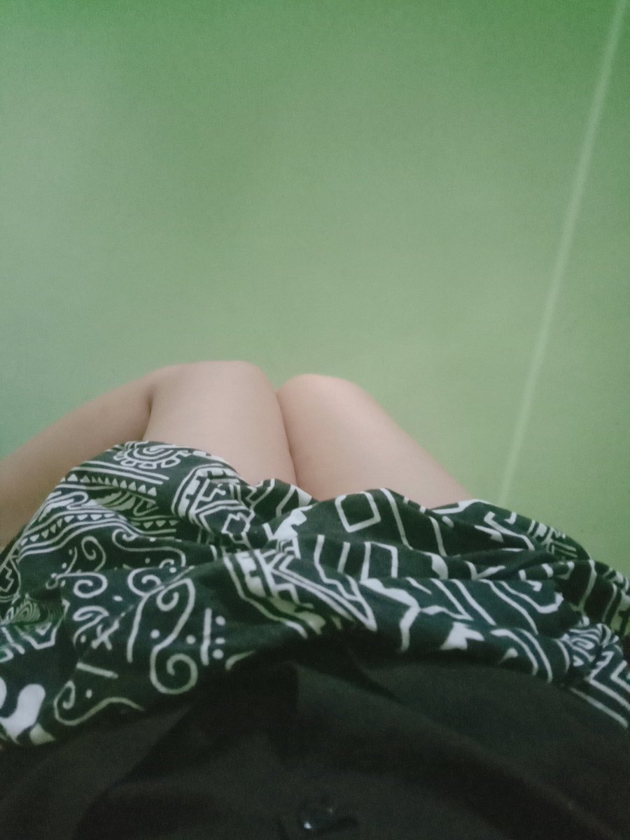putri140406's tweet photo. Sore" gini pada ngapain nih? https://t.co/Sn0PyL9zJz