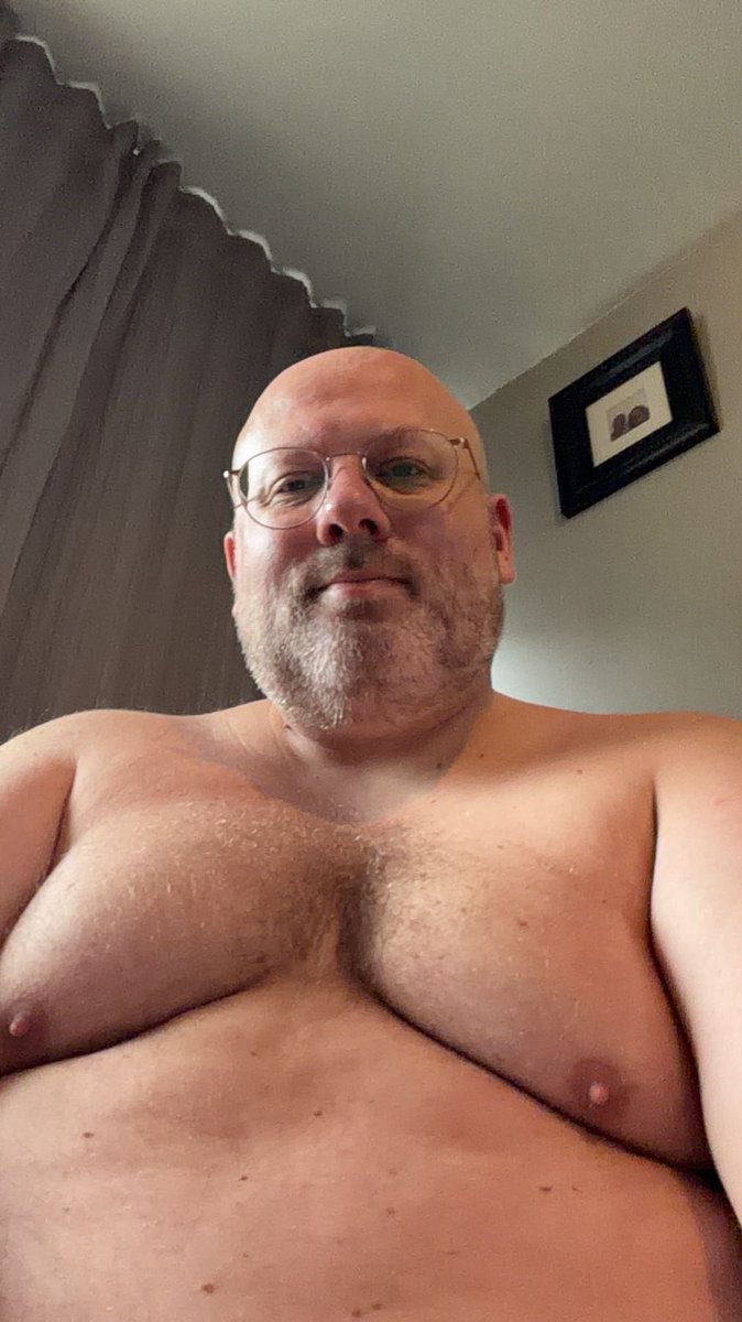 chubbygaydutch's tweet photo. It’s cold outside
#gay #gaydaddy #chubby #gaychubby #gaylife #chubbybear #gaybear #hardniples https://t.co/tuq5JzFMou