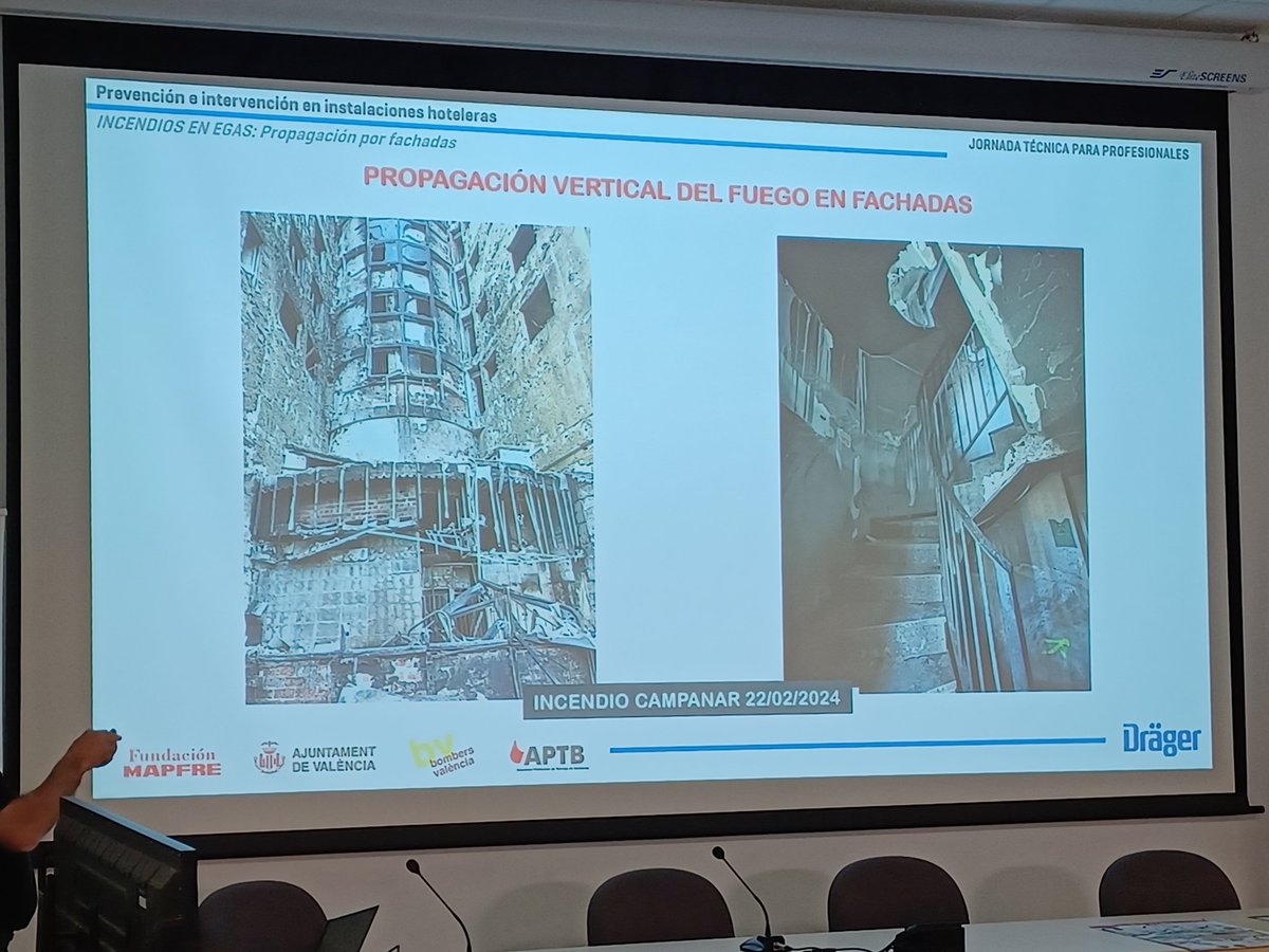 VctorManueFdez's tweet image. ➡️ Miguel Hernández Asensio, oficial de @bomberosvlc, nos detalla la problemática de los #incendios en EGAs. 
🔹️Identificación de elementos singulares, fachadas ventiladas, SATE,...