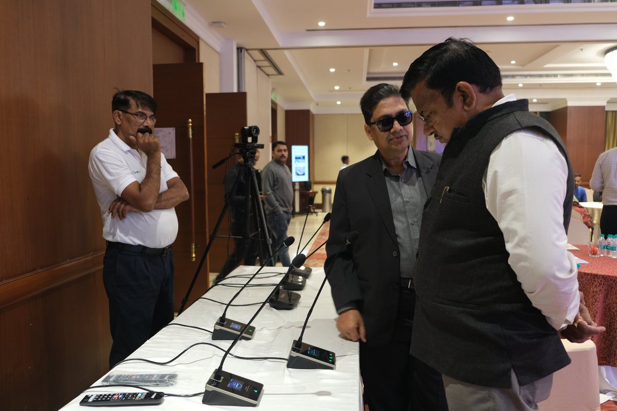 _atdsc's tweet image. Sincere Thank to all the Partners for being a part of the ATDSC Conclave – Partner Connect 2025, Lucknow!🙏✨
Thank you for your continued trust in ATDSC.🙌

#ATDSC #PartnerConnect2025 #AVSolutions #AudioVisualTechnology #TechnologyInnovation #TechShowcase #BusinessPartners