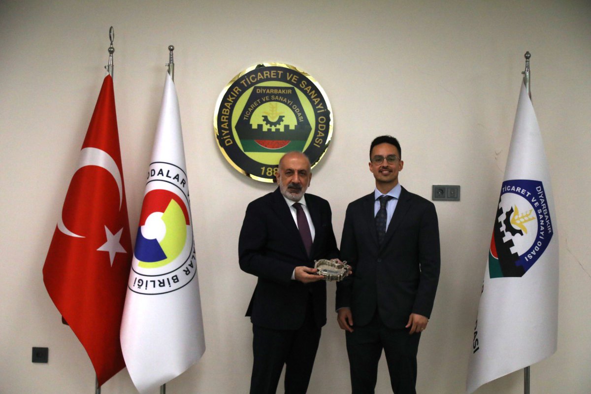 Birleşik Krallık Büyükelçiliği Siyasi Biriminden Adam Mahmoud ve Alpaslan Oğuz Odamız Yönetim Kurulu Başkanı <a href="/kayadb/">Mehmet Kaya</a> 'yı ziyaret ederek, ilimizin sosyo-ekonomik durumuna ilişkin görüş alışverişinde bulundular.