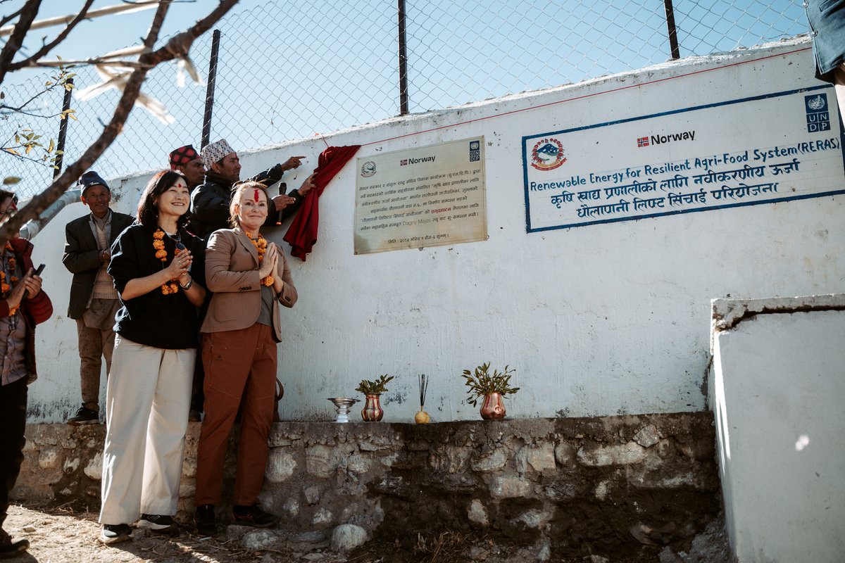 Norwegian Ambassador H.E. Dagny Mjøs (<a href="/NorwayinNepal/">Ambassador Dagny Mjøs</a>) and UNDP Resident Representative <a href="/KyokoYokosuka/">Kyoko Yokosuka</a> are on a field mission to Western #Nepal to witness how clean energy and climate-smart agriculture are improving the lives of remote communities.

In Tatopani Rural Municipality,