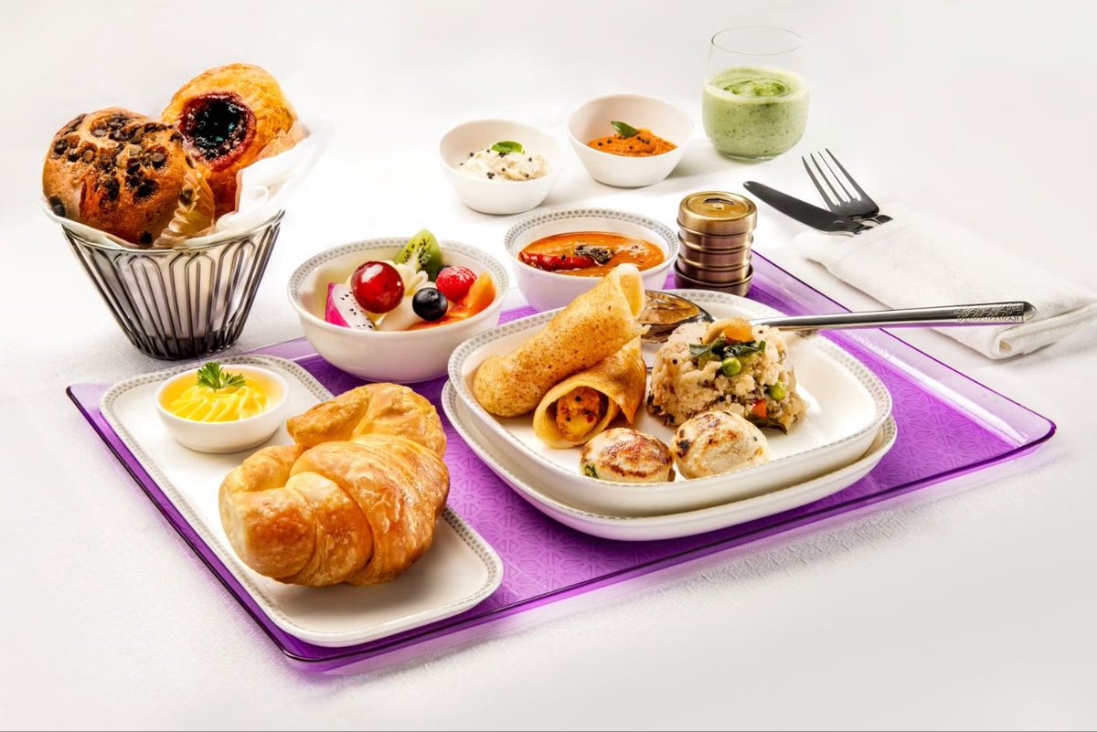 shukla_tarun's tweet image. New @airindia menu gets rolled out :

- Some 18 meal types from international cuisine, homestyle comfort food to health-conscious fare

- Gourmet breads, desserts, veg &amp;amp; non-veg Awadhi Thali, south Indian platter, tapas, matcha delice, masala dal khicdi, stuffed parathas etc.

✈️