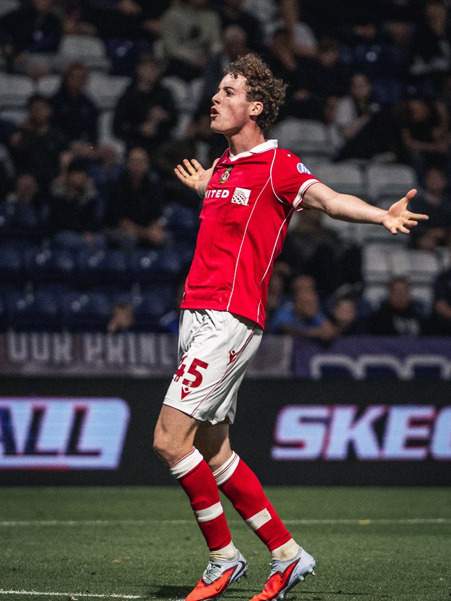 🏴󠁧󠁢󠁷󠁬󠁳󠁿 𝐀𝐬𝐡𝐟𝐢𝐞𝐥𝐝 𝐨𝐧 𝐂𝐲𝐦𝐫𝐮 𝐫𝐚𝐝𝐚𝐫

Phil Parkinson says Harry Ashfield is on the cusp of the Cymru U21s set up.

"I'd have no hesitation about playing Harry in the Championship. I really wouldn't.

"He's really good athletically, technically he's good and he always