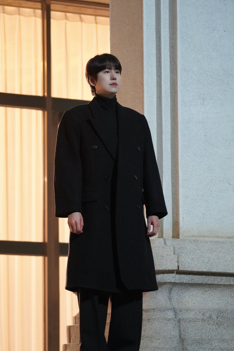 GaemGyu's tweet image. 💛 

규현 (KYUHYUN) EP [𝓣𝓱𝓮 𝓒𝓵𝓪𝓼𝓼𝓲𝓬]
멜론 매거진이 공개되었습니다!

&apos;첫눈처럼 (Like Our First Snow)&apos;
MV 비하인드 스토리
🔗kko.kakao.com/PjEbU0xQJC 

#규현 #KYUHYUN
#TheClassic