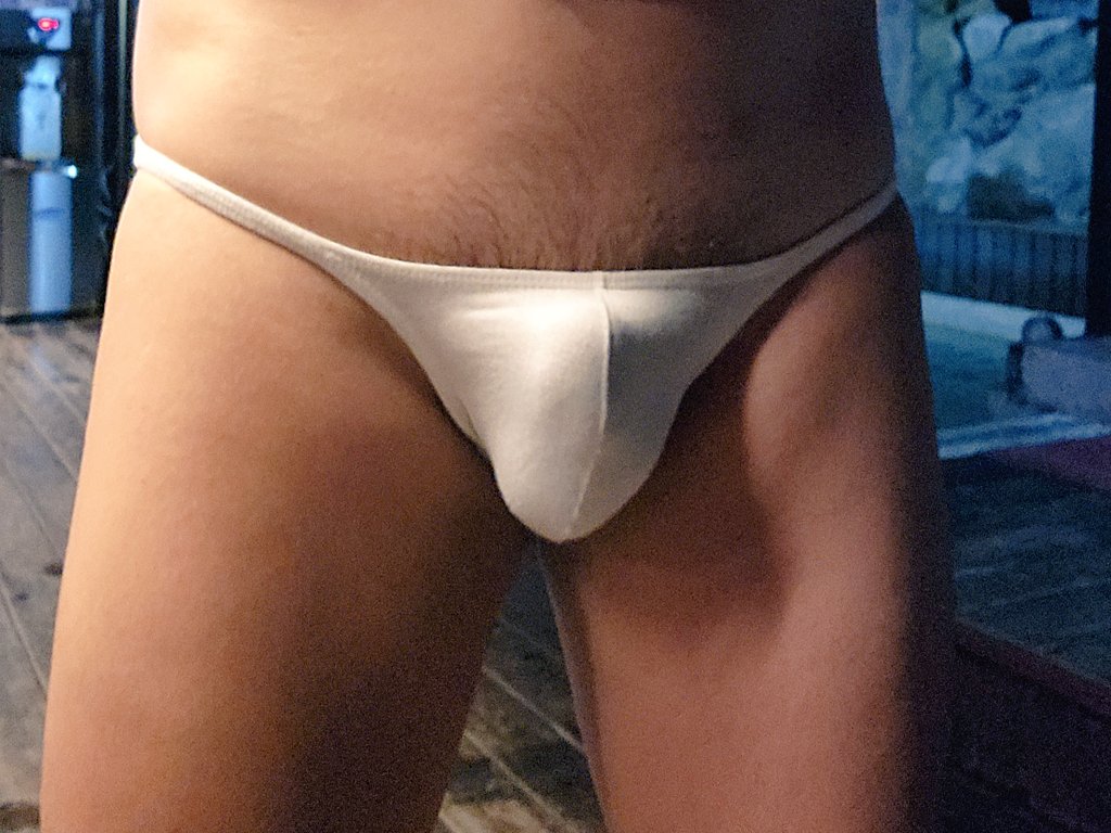 天冷了 開始泡溫泉！
#內褲控 #三角控