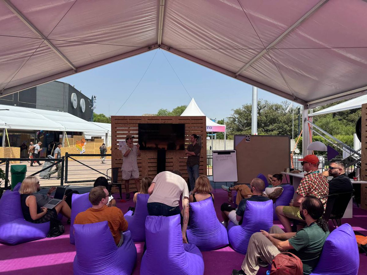 Our Governance friends in their natural habitat 🌿🍃🌞

If you haven’t stopped by the Governance Community Hub at <a href="/EFDevcon/">Devconnect ARG - the first Ethereum World’s Fair</a> yet… wyd? 

Come say hiiiii 👋👋👋