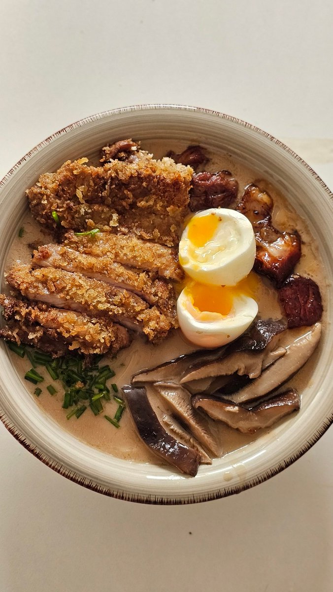 Yo ayer llevé a mi mejor amiga a ver la expo de Disney que hay en Madrid y le hice uno de sus platos favs❤️

Un saludo