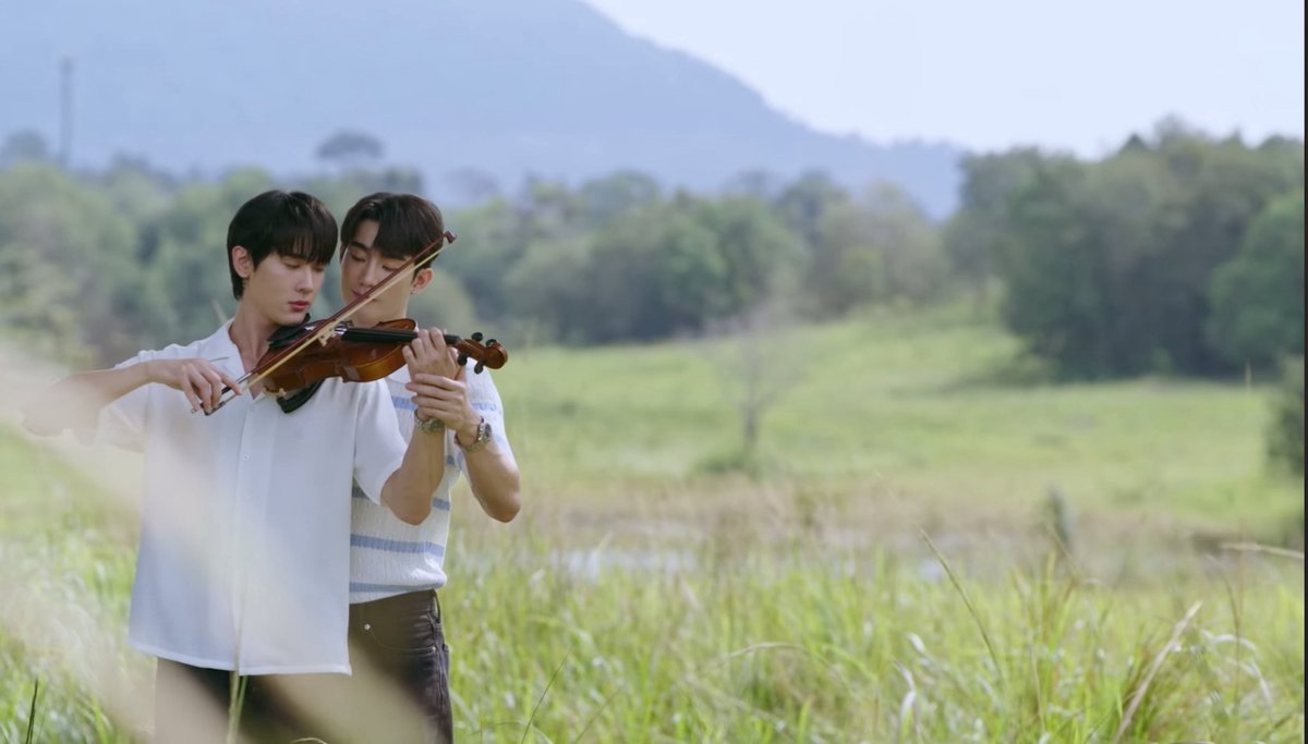 GameRChoi407's tweet image. ความรู้สึกหลังจากดู Official trailer  รู้สึกว่าความ horror ดูลดน้อยลงจาก teaser แรก
รู้สึกได้ถึงความละมุนมากขึ้น

คือพาร์ทที่เป็นปริศนามันยังไม่หายไป แต่ความตุ้งแช่มันน้อยลง
แล้วมวลคือดีมาก คิดว่าได้เสียน้ำตาให้ฟอสบุ๊คอีกแล้วแน่นอน

MELODYOFSECRETS TRAILER 
#MelodyOfSecrets