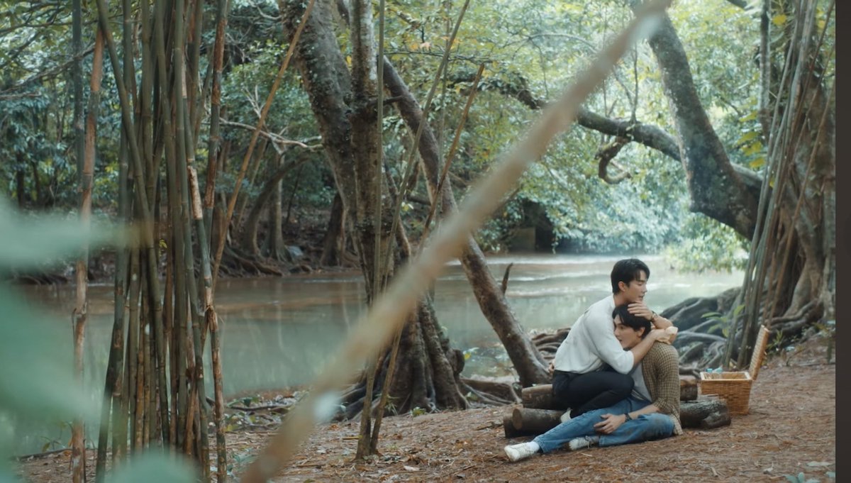 GameRChoi407's tweet image. ความรู้สึกหลังจากดู Official trailer  รู้สึกว่าความ horror ดูลดน้อยลงจาก teaser แรก
รู้สึกได้ถึงความละมุนมากขึ้น

คือพาร์ทที่เป็นปริศนามันยังไม่หายไป แต่ความตุ้งแช่มันน้อยลง
แล้วมวลคือดีมาก คิดว่าได้เสียน้ำตาให้ฟอสบุ๊คอีกแล้วแน่นอน

MELODYOFSECRETS TRAILER 
#MelodyOfSecrets