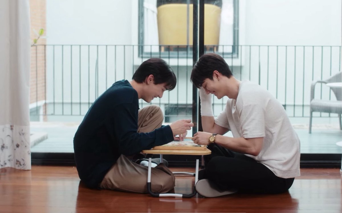 GameRChoi407's tweet image. ความรู้สึกหลังจากดู Official trailer  รู้สึกว่าความ horror ดูลดน้อยลงจาก teaser แรก
รู้สึกได้ถึงความละมุนมากขึ้น

คือพาร์ทที่เป็นปริศนามันยังไม่หายไป แต่ความตุ้งแช่มันน้อยลง
แล้วมวลคือดีมาก คิดว่าได้เสียน้ำตาให้ฟอสบุ๊คอีกแล้วแน่นอน

MELODYOFSECRETS TRAILER 
#MelodyOfSecrets