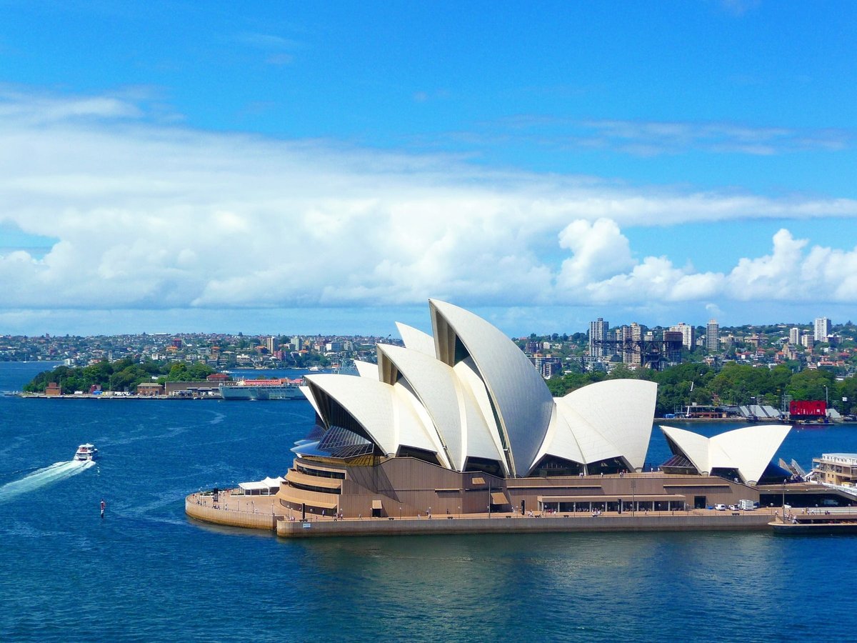 gee_immigration's tweet photo. Australia flags rising student visa fraud. Universities warned to verify documents rigorously after some intermediaries misrepresent Evidence Level changes. India &amp; China remain EL2 (moderate risk). #StudentVisa #Australia #EducationIntegrity https://t.co/pKlEAnlRqC
