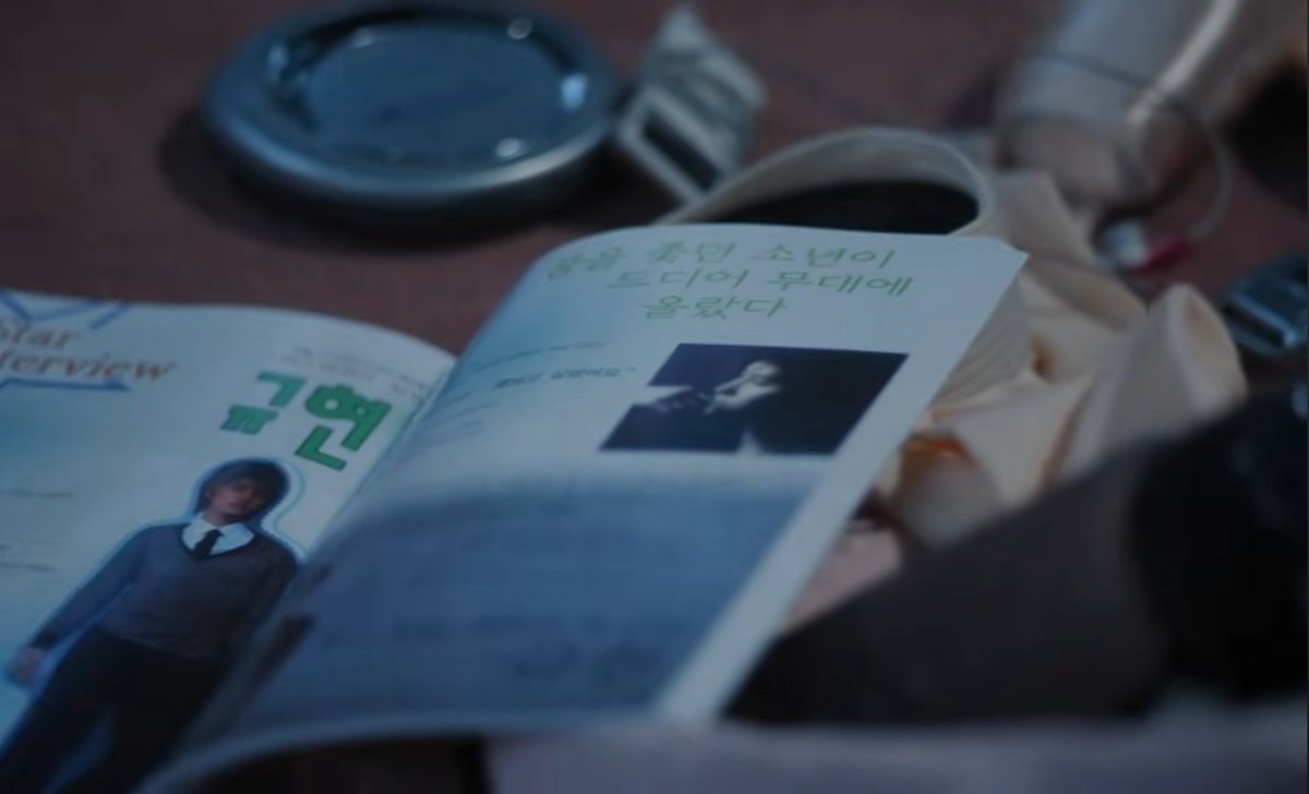 allrisegaemgyu's tweet image. Wishlist       
2005.05.27

1. Get a driver license
2. Take a walk along Gwanghamun street
3. See the first snow

Is this based on the true story? 😬

youtu.be/FWo48Kb_mxE

@GaemGyu 
#KYUHYUN #규현 
#TheClassic