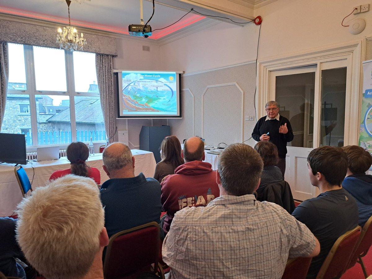 WatersProgramme's tweet image. Storm Claudia didn&apos;t deter participants from the Ecology of the River Suir workshop with scientist Ken Whelan in Thurles last weekend. 🌊 

The two day workshop gave everyone a deeper understanding of the Suir, emphasised by informative visits to local sites in the area.