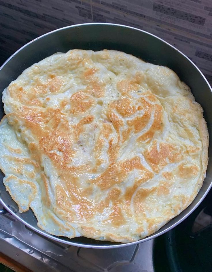 _Sironyeka's tweet image. Frid eggs.                Or.         Cookedeggs