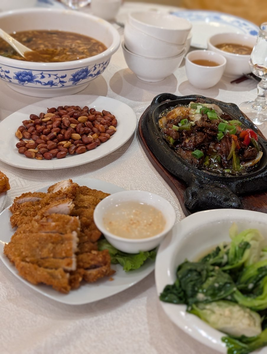 ANOTHERSKY_NTV's tweet photo. #山下智久 さんがマルセイユ滞在中、
アジアフードを食べたい時に訪れていた中華料理店🍴

当時は蒸し鶏の生姜ネギ油添えを
よくオーダーしていたそうです😋

#アナザースカイ #Pixelで撮影 #フランス #マルセイユ https://t.co/DZsWC35h2b
