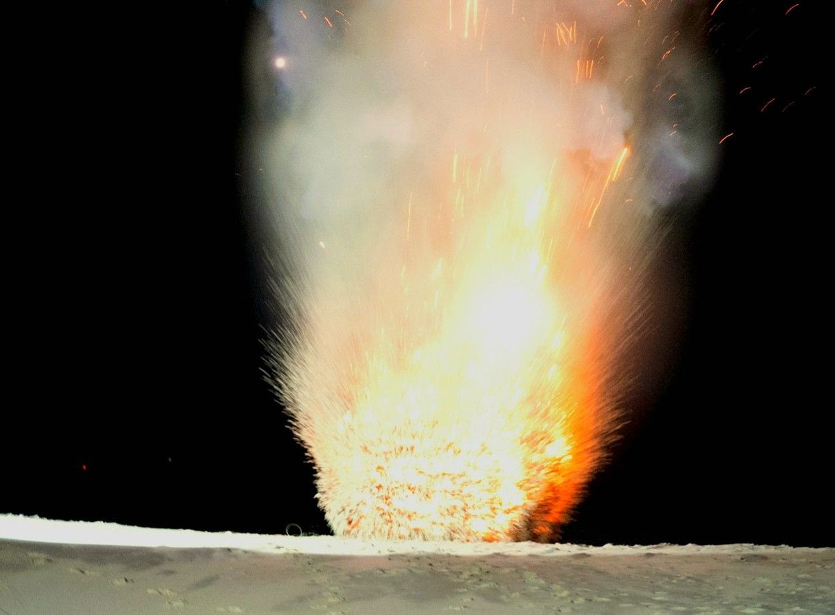 Explosief Floraplein Hillegom tot ontploffing gebracht op strand Noordwijk