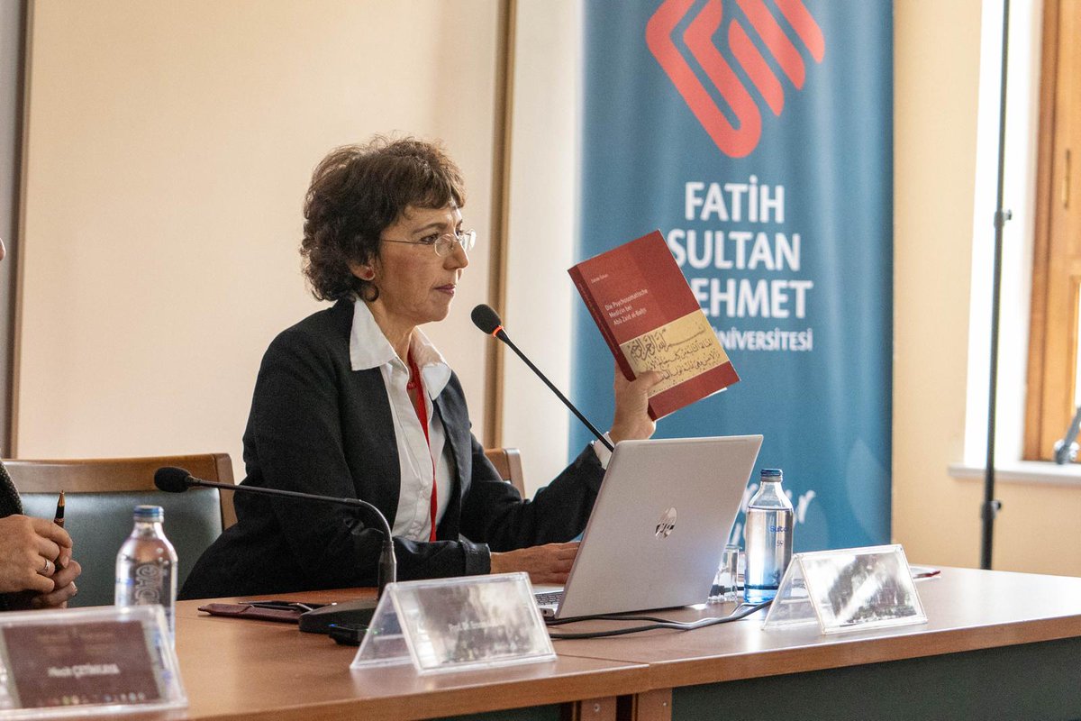fsibtas's tweet photo. Sempozyumun birinci oturumu kapsamında Aziz Sancar Salonu’ndaki “Fuat Sezgin Özel Oturumu”nda, Prof. Dr. Ersan Aslan, Dr. Zahide Özkan, Mecit Çetinkaya ve Hasan Engin Tuncer, Prof. Dr. Fuat Sezgin’e dair anılarını paylaştı.

Within the first session of the symposium, during the “Fuat Sezgin Special Session” held in the Aziz Sancar Hall, Prof. Dr. Ersan Aslan, Dr. Zahide Özkan, Mecit Çetinkaya and Hasan Engin Tuncer shared their memories of Prof. Dr. Fuat Sezgin.