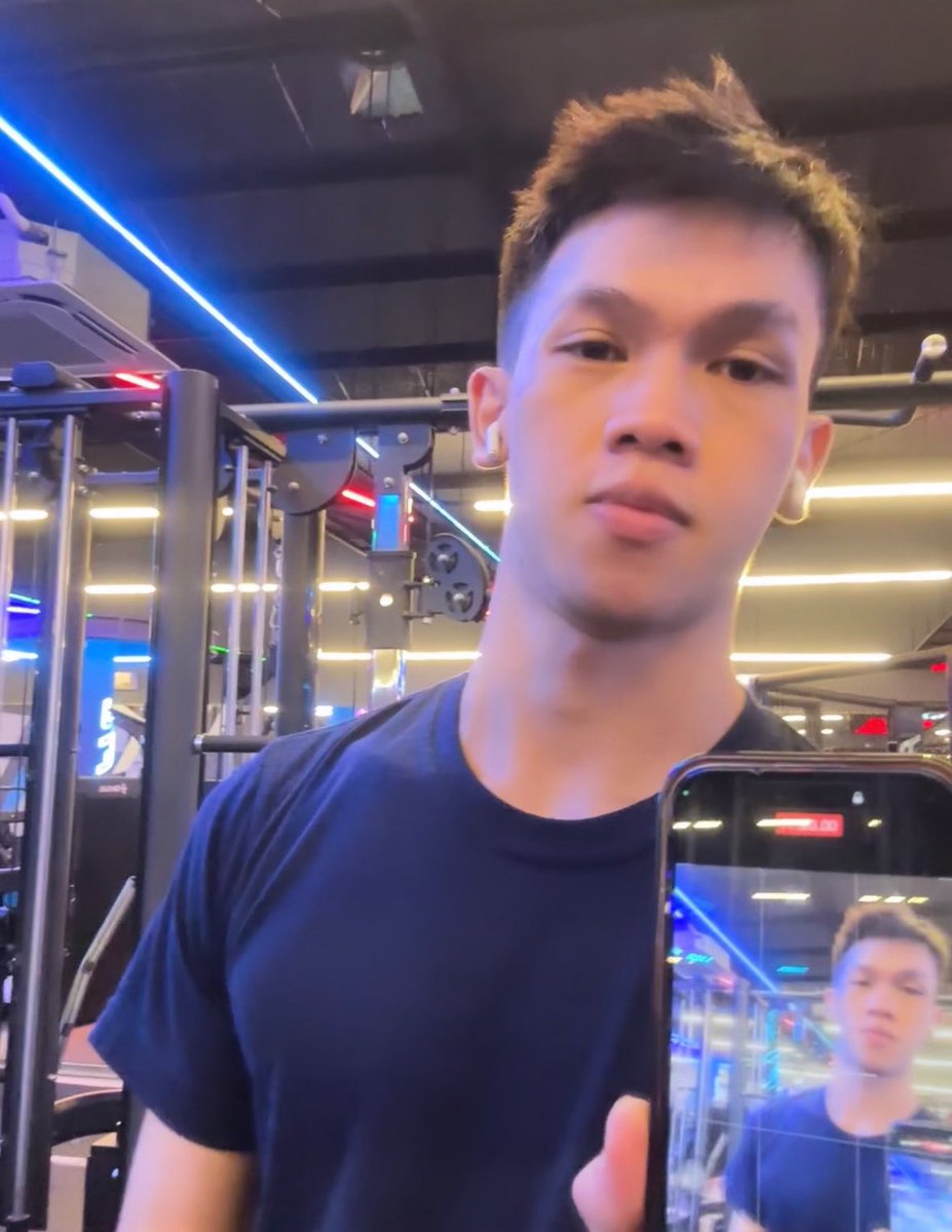 omiomio2k3's tweet image. Hi