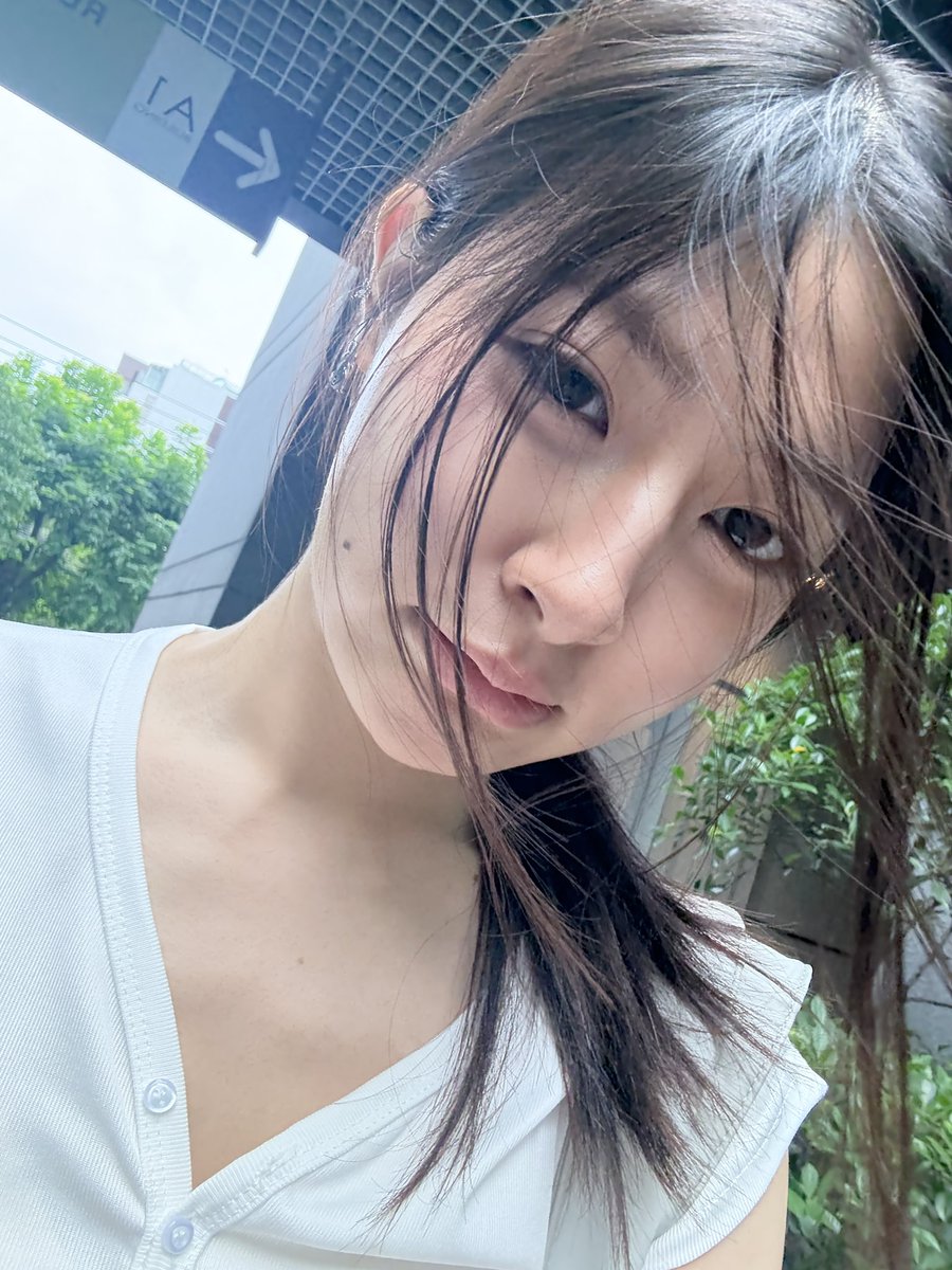 itspahnthitta's tweet image. เมื่ิอคุณชอบแดด แต่หน้าหนาวมืดเร็ว🥲🥲