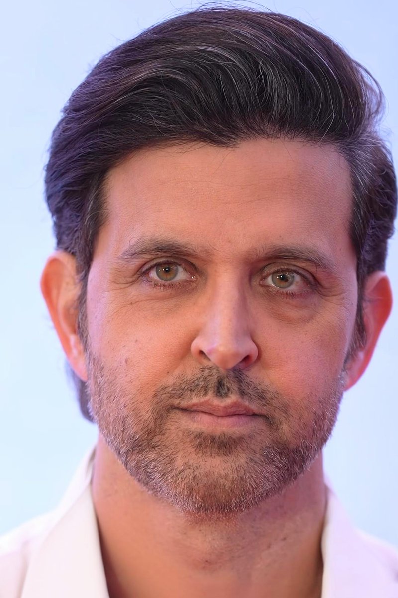 MaggiePol2's tweet image. Beautiful close-up of #Hrithik😌
Just
Like 
That✨

#HrithikRoshan  #Hrithik🤌