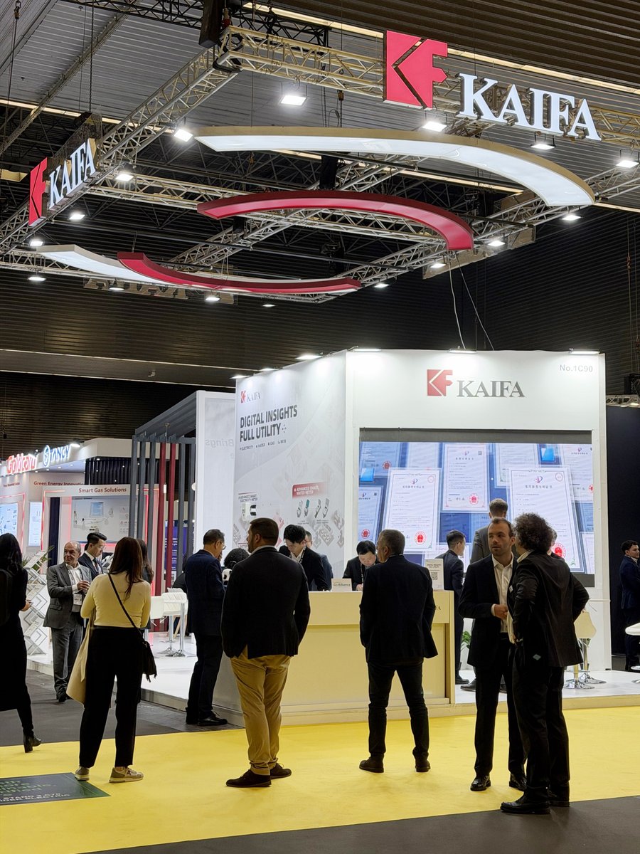 Kaifa_Metering's tweet image. 🌟 What a successful Enlit Europe! 🌟 
Great conversations, new faces, and a shared vision for a smarter energy future. It was fantastic to see the industry come together with such passion.
#EnlitEurope  #SmartMetering  #EnergyTransition  #KAIFA  #Digitalization