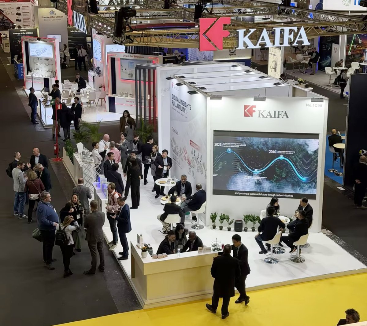 Kaifa_Metering's tweet image. 🌟 What a successful Enlit Europe! 🌟 
Great conversations, new faces, and a shared vision for a smarter energy future. It was fantastic to see the industry come together with such passion.
#EnlitEurope  #SmartMetering  #EnergyTransition  #KAIFA  #Digitalization