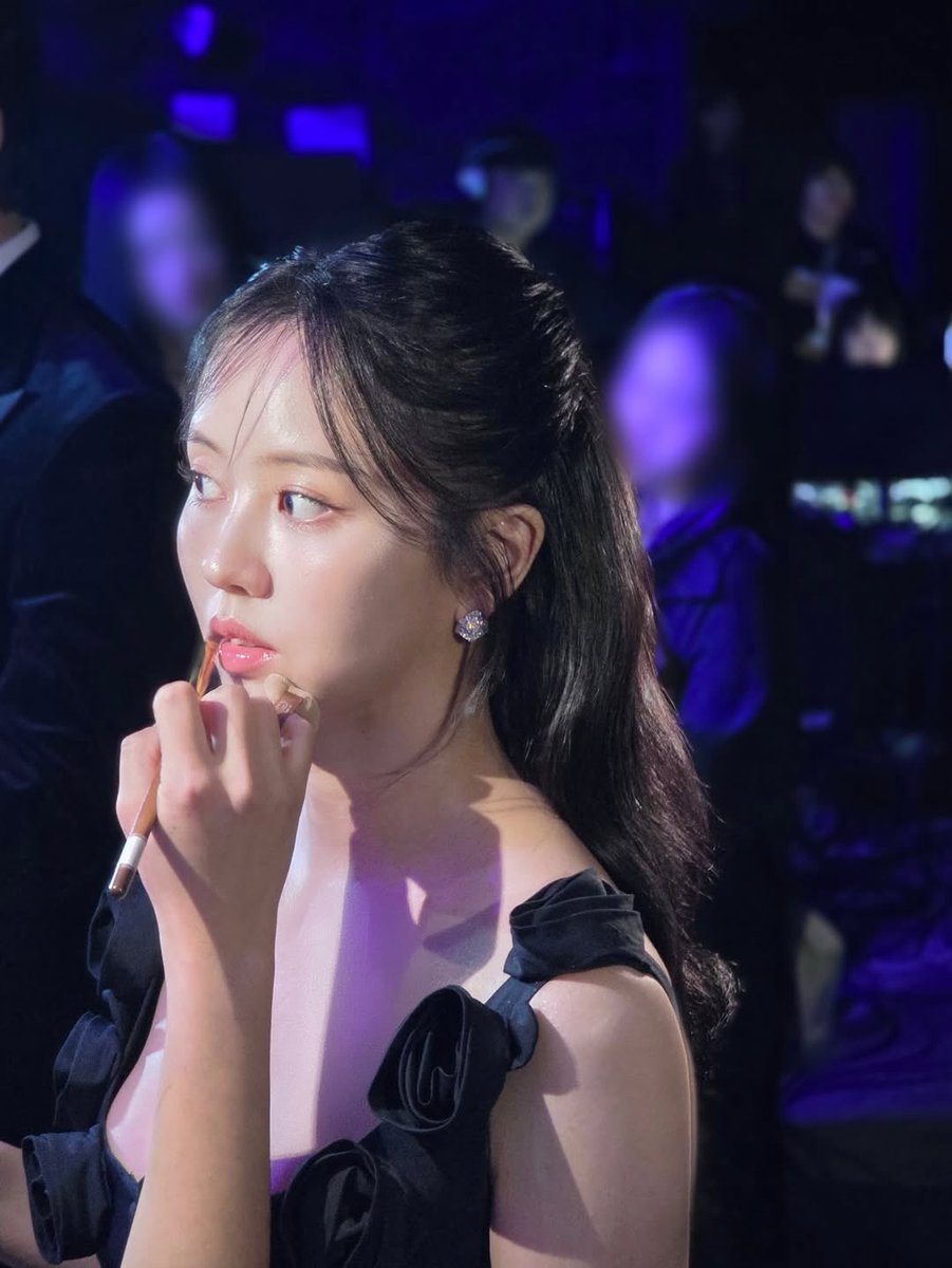 SohyunSpace's tweet image. Face card of the century

#KIMSOHYUN #김소현