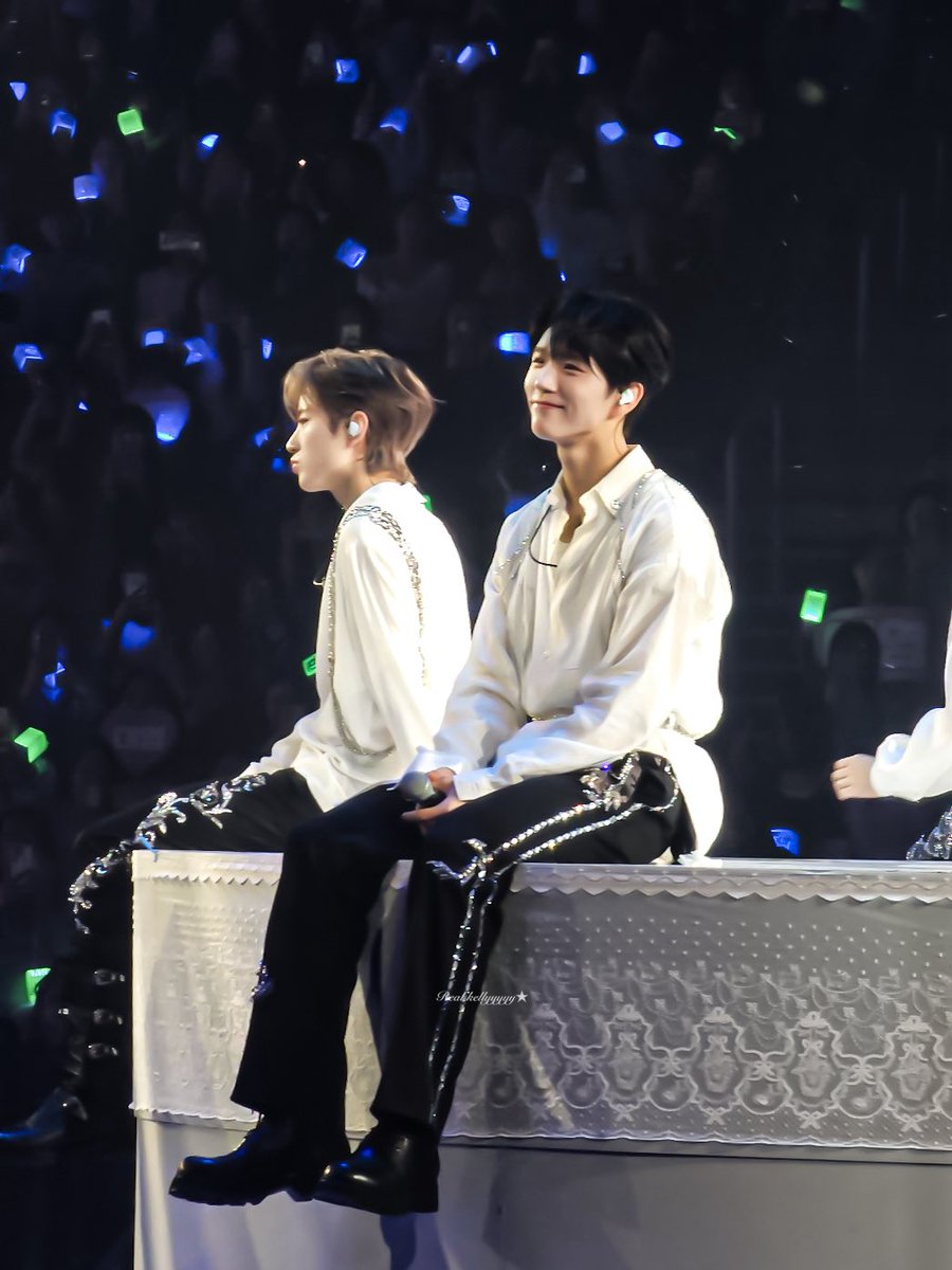 ° . * real_kellyyyyy °. * tweet media