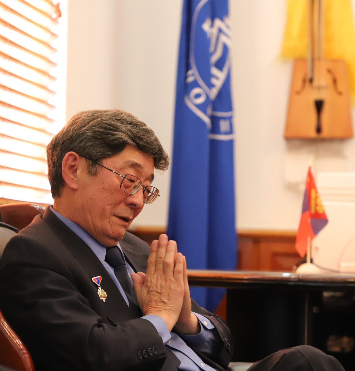 “Чингис хаан” тэргүүн зэргийн одонг соёрхон хүртсэн эрхэм академич С.Нарангэрэл танд баяр хүргэе 👏
Урт насалж, удаан жаргаарай 🙌