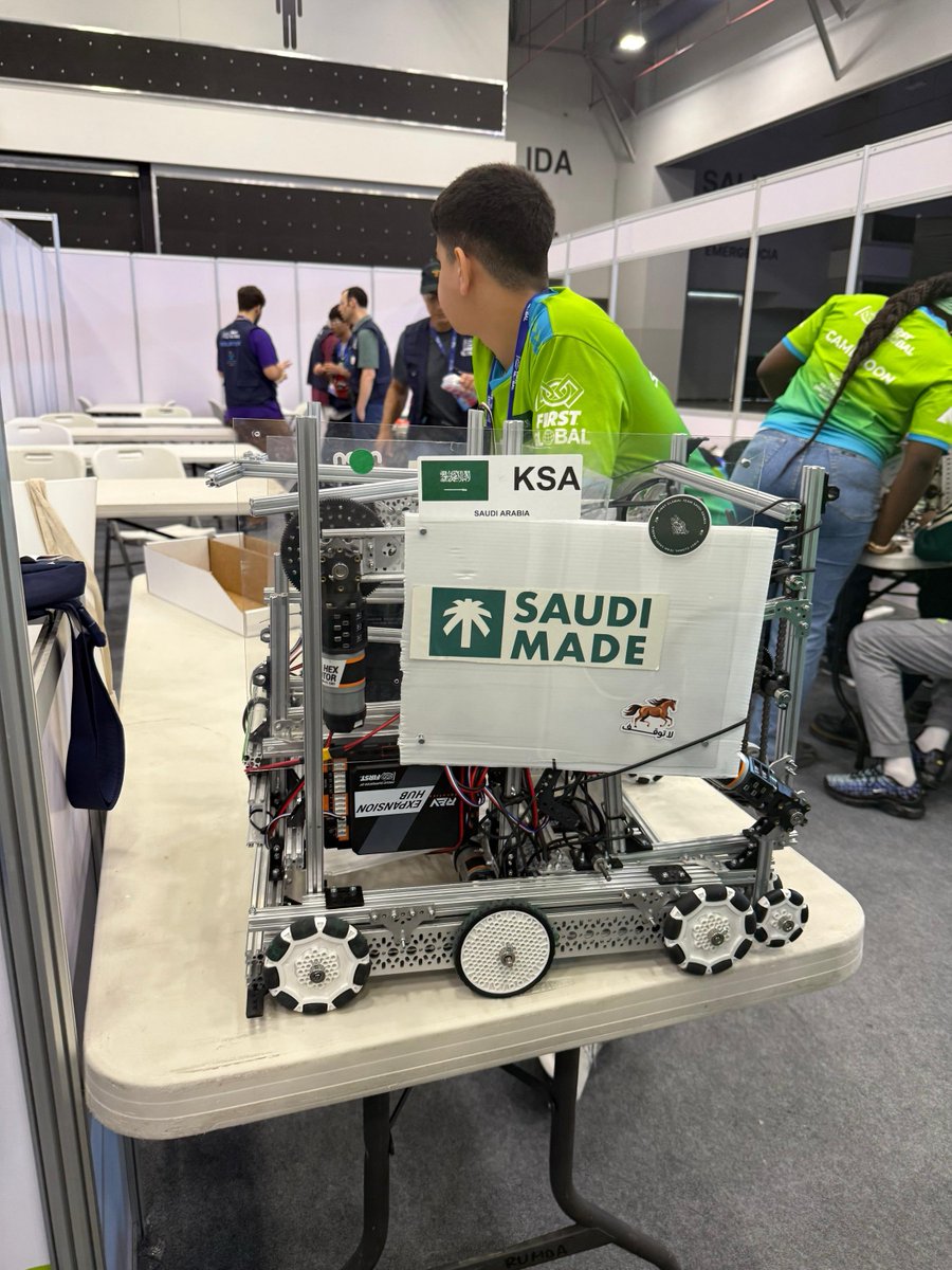 من فصول نون إلى بنما 🇵🇦 

نفخر في نون التعليمية بطلابنا الذين حوّلوا فضولهم إلى إبداع، وصمّموا روبوت في معامل الروبوتات في مدارس نون قدّموها بفخر في مسابقة <a href="/F1RSTglobal/">FIRST Global</a>  العالمية للروبوتات في دولة بنما في امريكا الجنوبية 🇵🇦.
🇸🇦 وحقّق فريق السعودية إنجازًا غير مسبوق هذا العام،