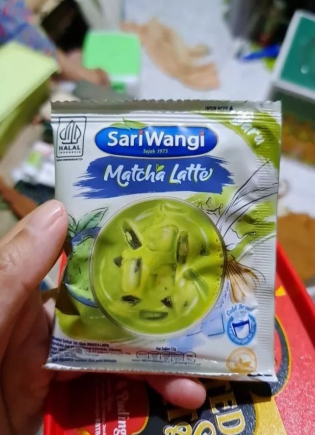 meauwww11's tweet image. Aku lg masuk matcha era, setelah nyobain bbrpa sachet, akhirnya punya favorit.
⬇️✨honest review matcha versi budget-friendly
Kesimpulan versi aku:
• paling “matcha”: Zenlatte
• paling balance : Matchamu
• Paling ringan: Tong Tji
• Paling manis: Sari Wangi &amp;amp;Chocolatos