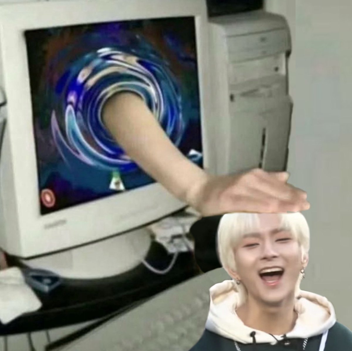 foxdesumi's tweet image. #ode #foxde 

~ found the wolf one on pinterest and thought it looked cute