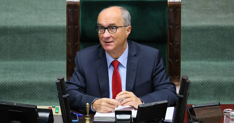 Czy <a href="/wlodekczarzasty/">Włodzimierz Czarzasty 📚📖</a> usunie krzyż z dala sejmowej, symbol zniewolenia Polski przez kościelnego okupanta ?