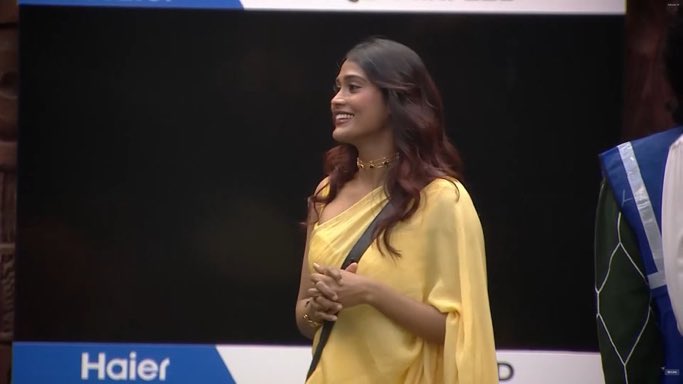 JoneEvangeline's tweet photo. #PoornimaRavi proud of youu😭❤Ur presence again in the show🫶🥹 it was like yesterday u manifested, nd now ur here fr ur promotion🌻big big congratulations poo! We love you🫂❤ #Yellow #BiggBossTamil9 #BiggBoss9Tamil #BiggBossTamilSeason9 #21stNov #Yellove https://t.co/egiSCvQ1Ft