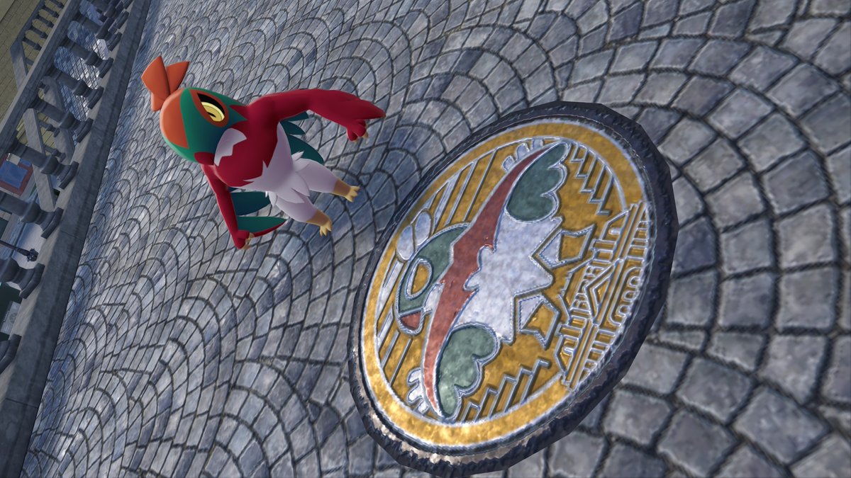 ジョーヌ地区の色付きマンホールはなかなか見つからなかった。　#ミアレきとかげ