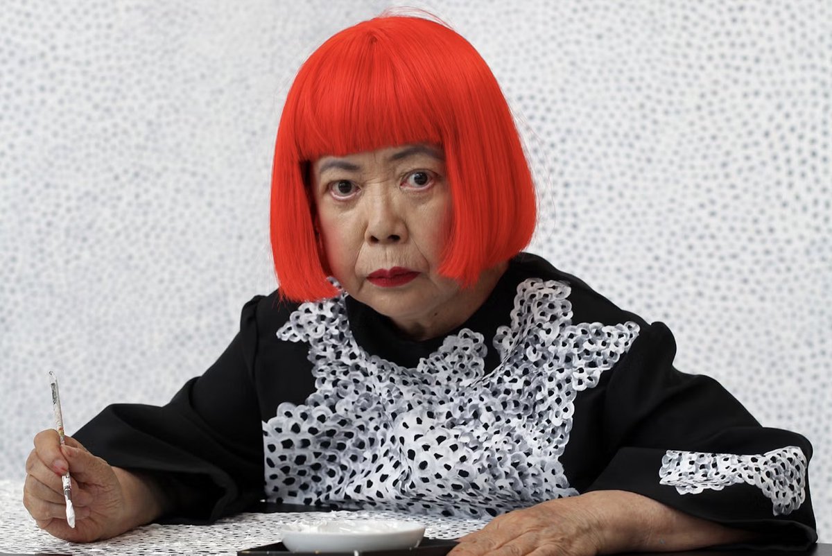 OperaGallery's tweet image. In the late 1950s Yayoi Kusama began creating her iconic ‘Infinity Nets’, mesmerizing canvases made of countless tiny strokes that ripple across the surface in seemingly endless motion.

Thick or thin, curved or straight, dense or airy, each line follows Kusama’s obsessive visual…