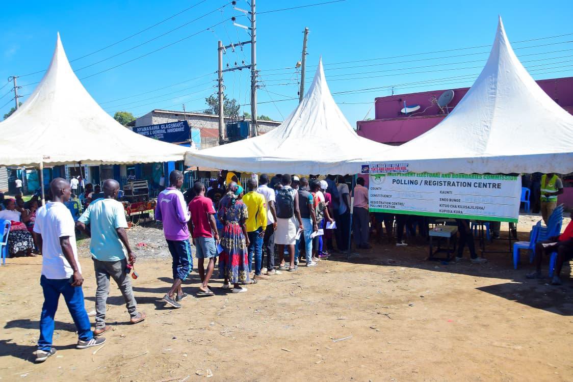 Today, at Nyamasaria Market in Kolwa Central Ward, Kisumu East Constituency, we are helping widows, youth, and community members register easily through the Continuous Voter Registration (CVR) exercise. We’re here to make the process simple and accessible, and to ensure everyone
