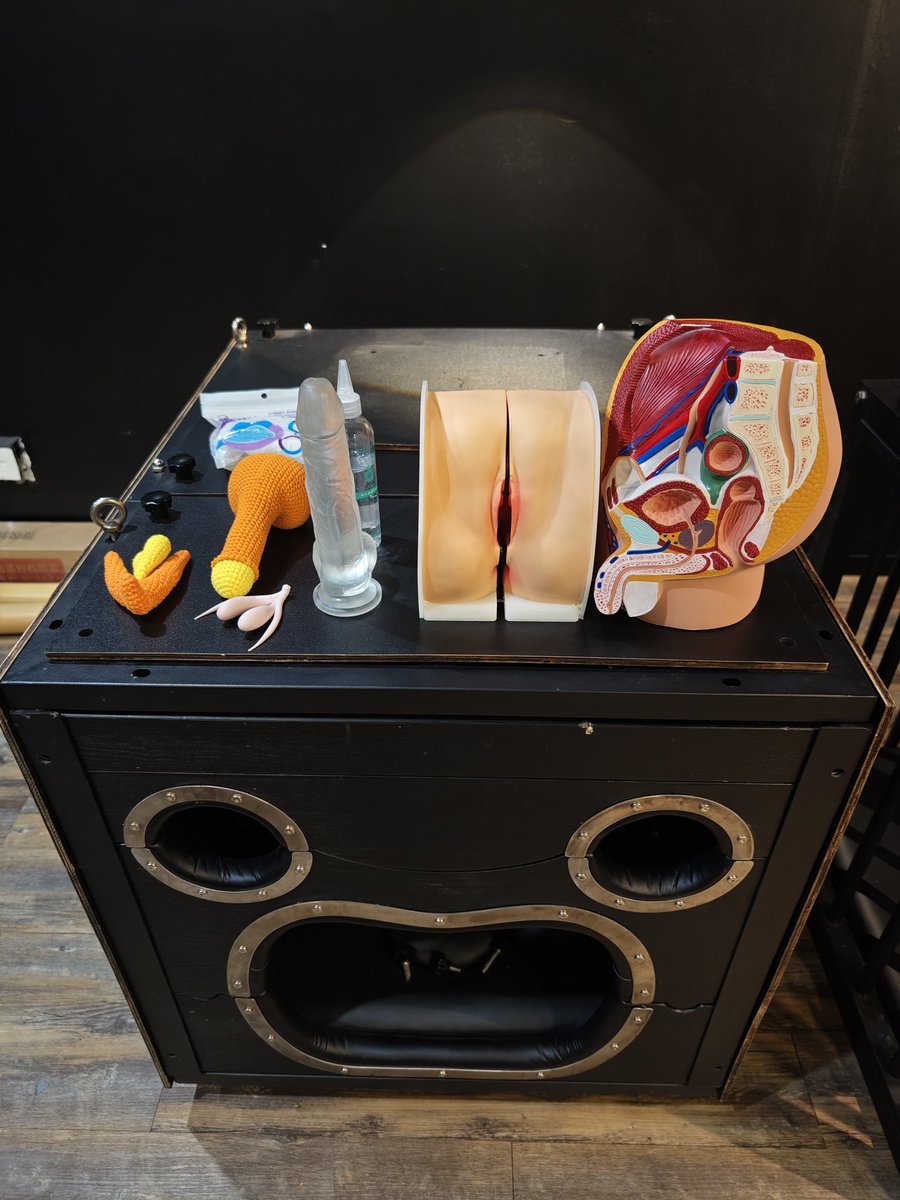 《男性多重高潮开发技术培训班》
12月6号下午上海，中山公园附近
技术讲解/手法教学/现场演示/实操指导
男性开发:龟责/边控/前高
<a href="/hunlan77/">魂蓝</a> 我本人亲自授课
欢迎身体开发小白/从业者/四爱情侣/女攻/男农/普通情侣私信报名
498/人，888/双人，早鸟价398/人（11.30日前报名）
报名加我微信hunlan0304