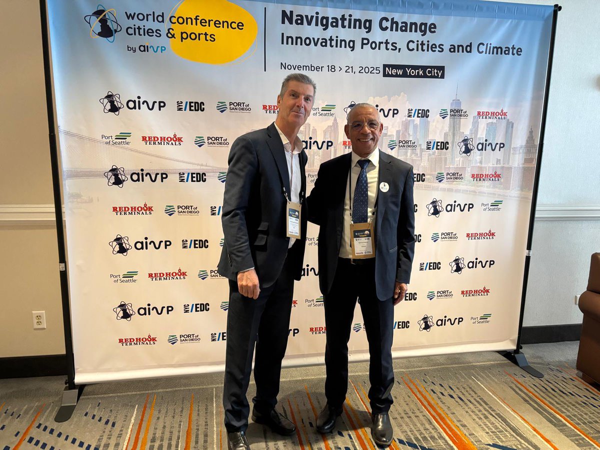 Ayer estuvimos presentes en la World Conference Cities &amp; Ports de AIVP, aportando nuestra visión sobre la gobernanza puerto-ciudad y compartiendo experiencias con otros puertos españoles, y también coincidimos con el presidente de Tánger Ville.

#puertodemalaga #malagaport #aivp