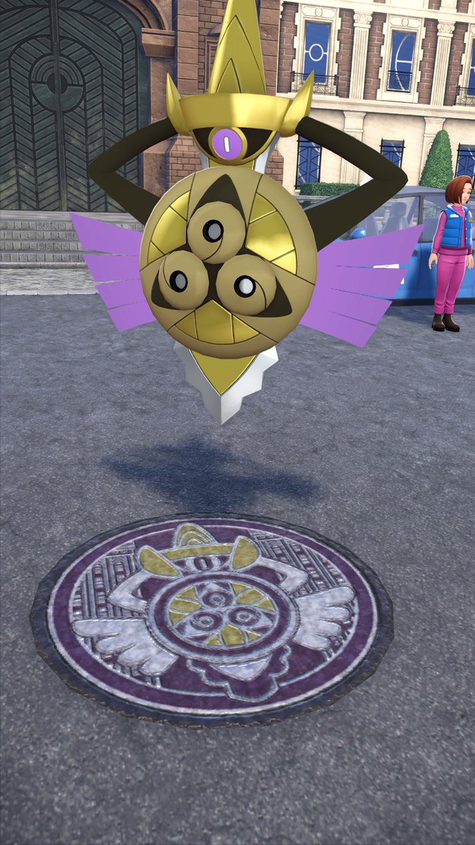 マンホールの蓋探し！　地区ごとに違うポケモンが描かれていて楽しい。　#ミアレきとかげ