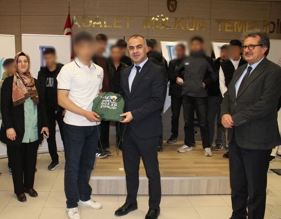 TC_DAKA's tweet image. 20 Kasım Dünya Çocuk Hakları Günü kapsamında Van Denetimli Serbestlik Müdürlüğünde #DAKAdesteğiyle çocuklarımıza yönelik ‘En Büyük Zaferim Henüz Kazanmadığımdır’ başlığıyla Çocuk Girişimciliği Semineri gerçekleştirildi.
@dsm_van