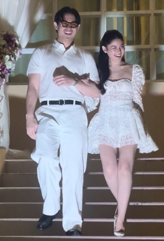 Rach64041888's tweet image. Happy Azralph Happy Razzles

AZRALPH BROWN EYES COUPLE
AZRALPH BROWN EYES COUPLE