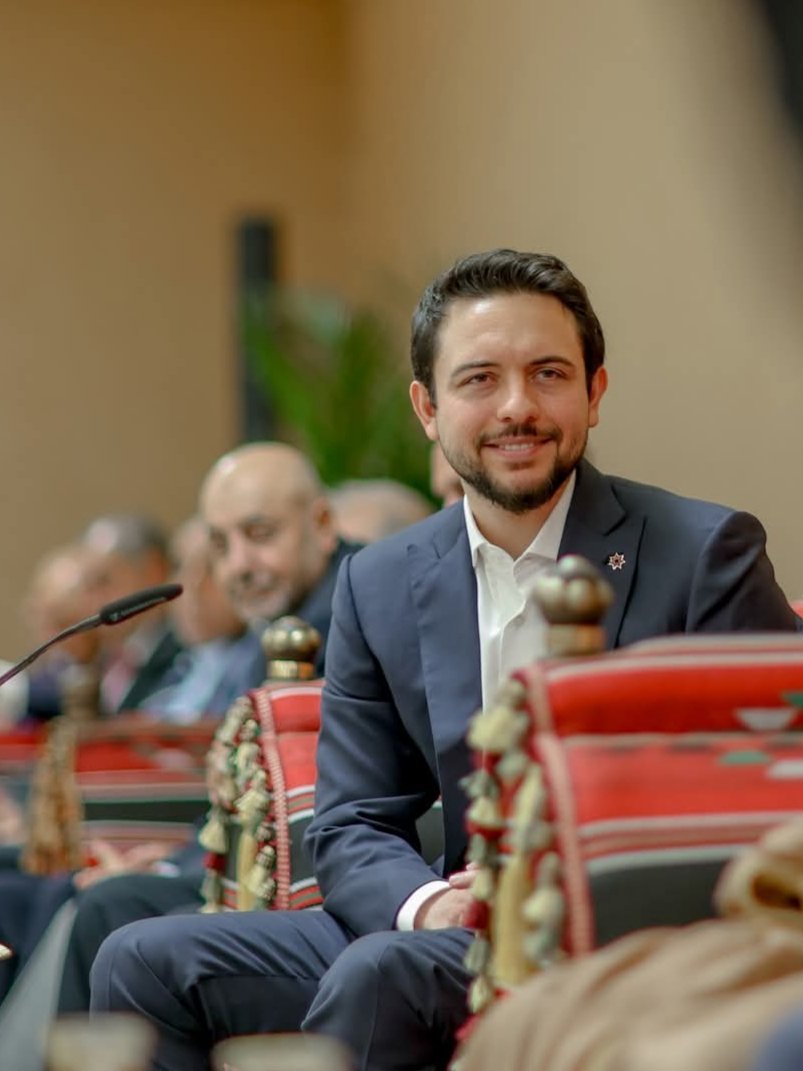 الميثاق الوطني: رؤية ولي العهد تعكس حرص القيادة الهاشمية على حماية تاريخ الأردن وحفظ روايته الوطنية
facebook.com/share/p/1L2J6R…
#حزب_الميثاق_الوطني
#ميثاق_بيننا_عهد_علينا
#الاردن