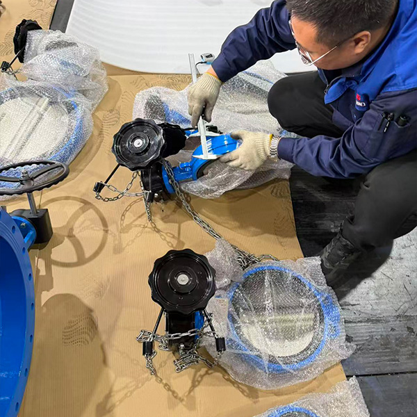 LolaWu53822520's tweet image. From the factory floor to the project site! 🚚 The third shipment for our 2.5tph turnkey sulphonation project in North Africa is being prepared for departure.

This is partnership in action. #Turnkey Sulphonation Solution #ProjectDelivery #CustomerSuccess